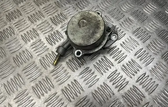 Peugeot 307 Vacuum pump