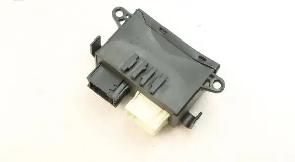 BMW 3 E46 Wing mirror control module 6913364