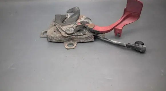 Alfa Romeo 147 Engine bonnet/hood lock/catch