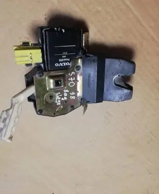Volvo S70 V70 V70 XC Tailgate lock latch 9444090