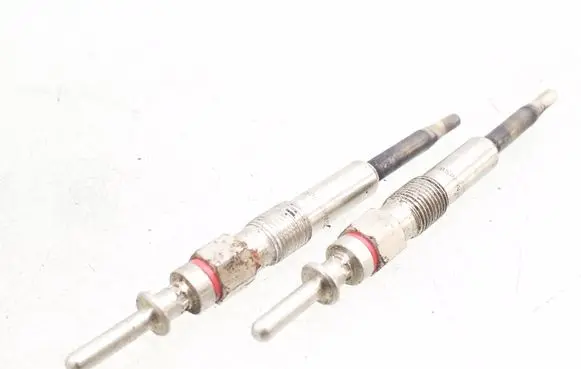 BMW 5 E60 E61 Glow plug 20924094