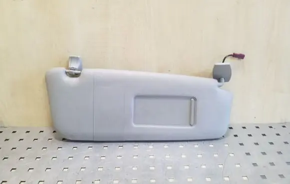 BMW 5 E60 E61 Sun visor 7066650
