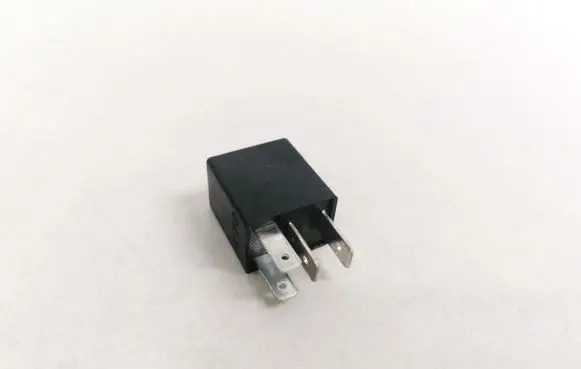 Opel Zafira A Other relay 90229206