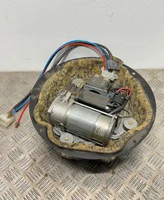 BMW X5 E53 Air suspension compressor/pump 1092349