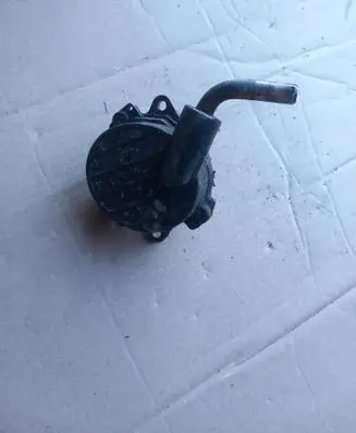 Vacuum pump