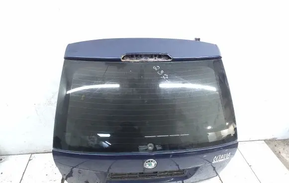 Skoda Octavia Mk2 (1Z) Tailgate/trunk/boot lid