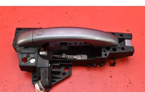 Audi A5 8T 8F Front door exterior handle 8T0837886A