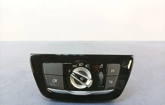 BMW 5 G30 G31 G38 Light switch 9472969