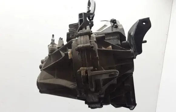 Manual 6 speed gearbox