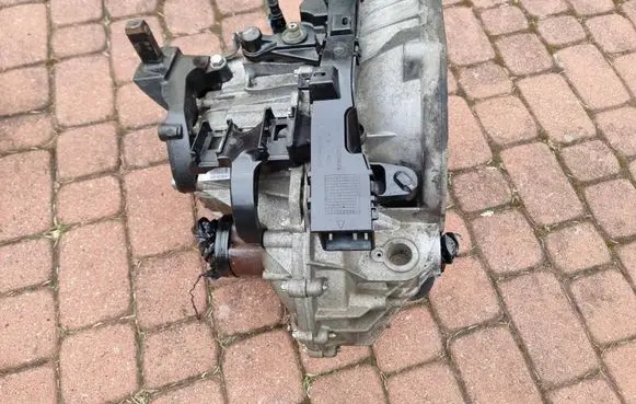 Renault Master III Manual 6 speed gearbox 320106062R PF6042 320106108R