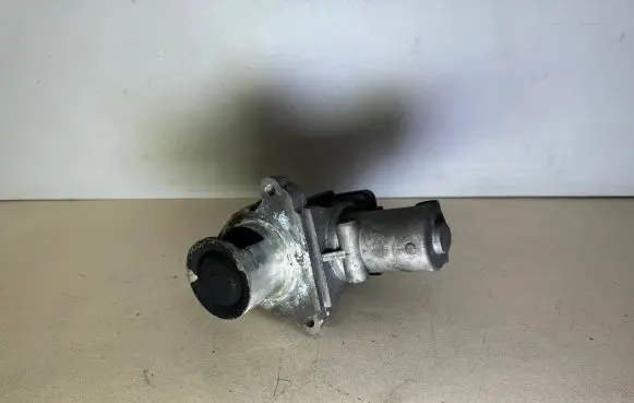 Hyundai ix35 EGR valve 284102F000 10E060203