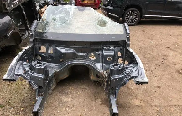 Mercedes-Benz GLC X253 C253 Front bodywork piece 