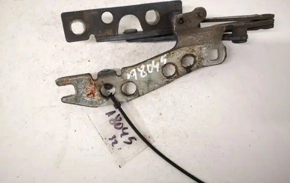 BMW 5 E39 Tailgate/trunk/boot hinge
