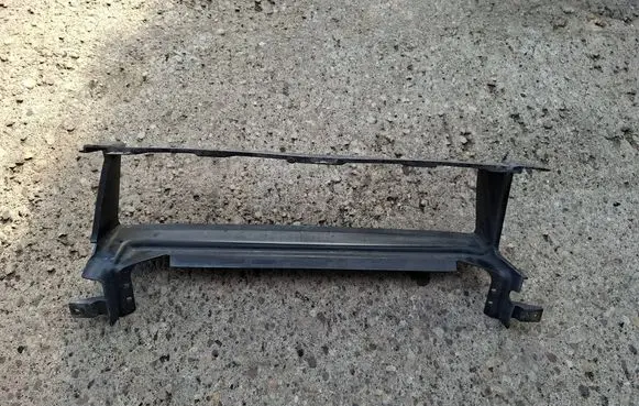Volvo S40 Intercooler air guide/duct channel 3984