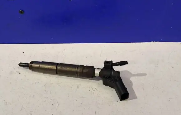 Fuel injector