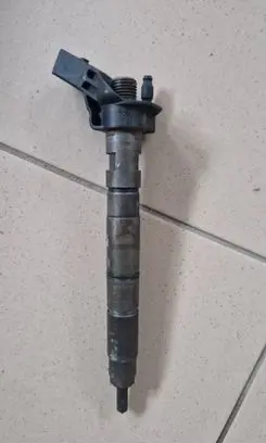 Audi Q7 4L Fuel injector 059130277AH