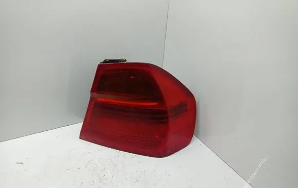 BMW 3 E90 E91 Rear/tail lights 6937458
