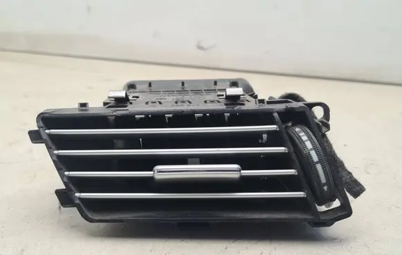 Mercedes-Benz E W212 Dashboard side air vent grill/cover trim A2128300154