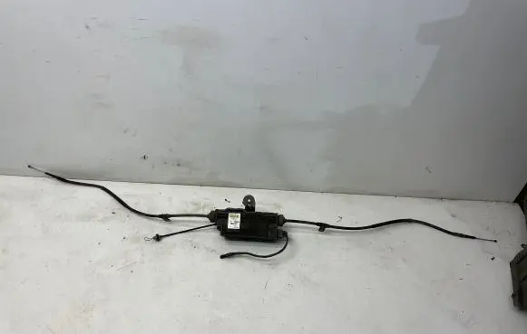 BMW 7 F01 F02 F03 F04 Hand brake/parking brake motor 6868044 34436868044 S007406001