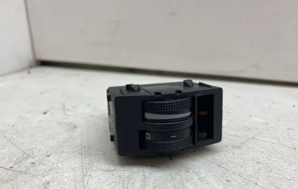 Audi A2 Headlight level height control switch 8Z0919094