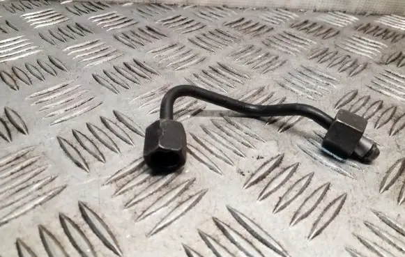 Chrysler 300 - 300C Fuel injector supply line/pipe 
