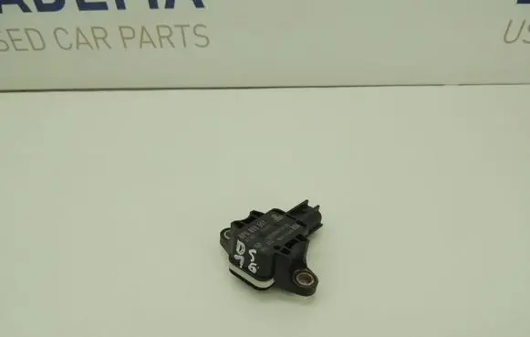 Audi A3 S3 A3 Sportback 8P Airbag deployment crash/impact sensor 8P0955557 DS16