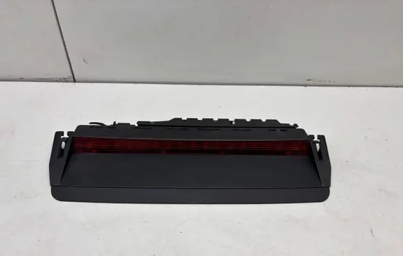 Volkswagen PASSAT CC Third/center stoplight 3C8945087B