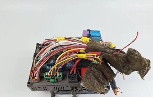Renault Laguna II Fuse module 8200148809 8200141151