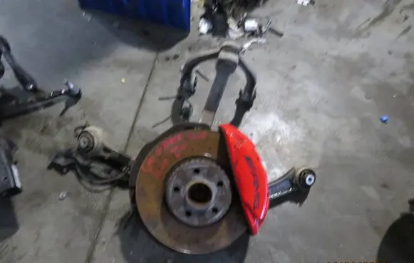 Mercedes-Benz C W205 Front wheel hub spindle knuckle