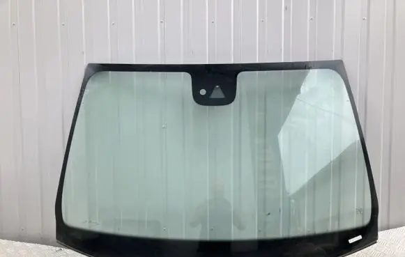 Mercedes-Benz B W247 Front windscreen/windshield window TM18175