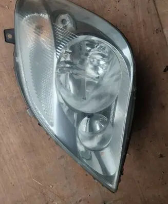 Mercedes-Benz Sprinter W906 Headlight/headlamp A9068200361 1LB24701203