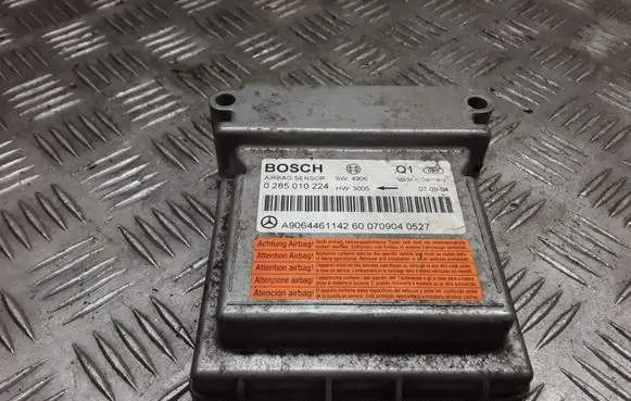 Mercedes-Benz Sprinter W906 Airbag control unit/module 0285010224 A9064461142