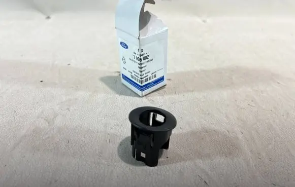 Ford Focus Front parking sensor holder (PDC) F1ET16K870