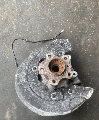 BMW 7 G11 G12 Rear wheel hub 621654