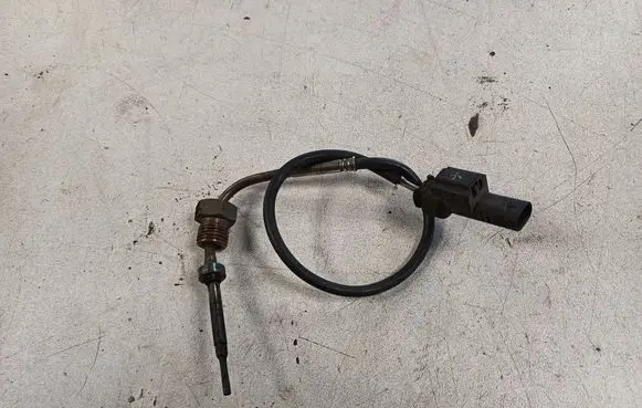 Opel Astra J Exhaust gas temperature sensor 55592366