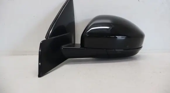 Land Rover Discovery Sport Front door electric wing mirror