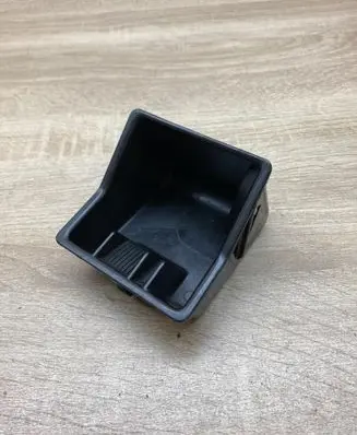 Mercedes-Benz E W210 Car ashtray 2108100530
