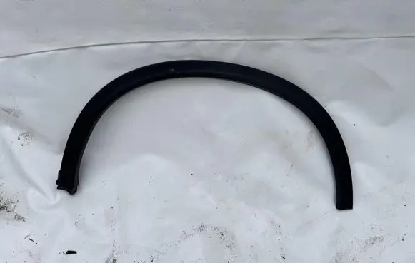 Suzuki Vitara (LY) Rear fender molding trim 