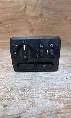 Volvo V70 Light switch 30739313
