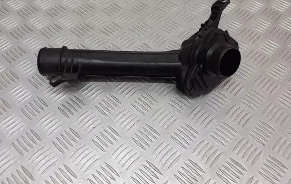 Renault Kangoo II Turbo air intake inlet pipe/hose 8200687468E