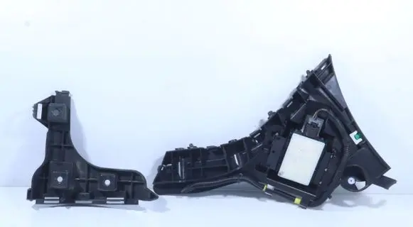 Volvo XC60 Rear bumper mounting bracket 31687597