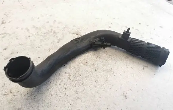 Volvo V50 Intercooler hose/pipe 30741210 U370X