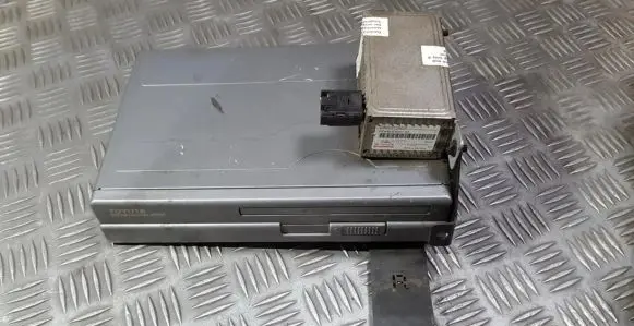 Navigation unit CD/DVD player