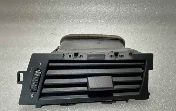 BMW 5 E60 E61 Dashboard side air vent grill/cover trim 5113001 6910732 14121810