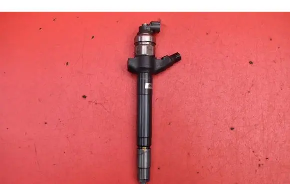 Fuel injector