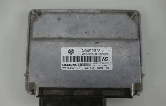 Volkswagen Touareg I Transfer box differential control unit 0AD927755AR