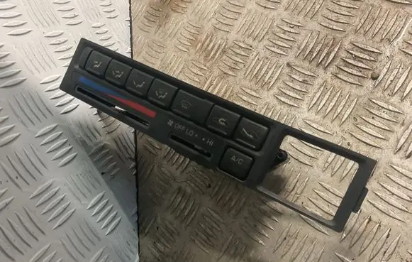 Toyota Hilux (N80, N90, N100, N110) Climate control unit