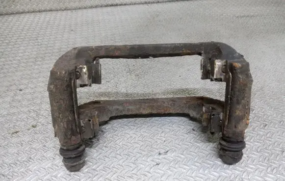 KIA Venga Front Brake Caliper Pad/Carrier 
