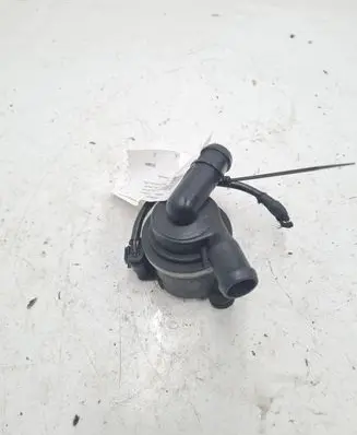 Audi A6 S6 C6 4F Electric auxiliary coolant/water pump