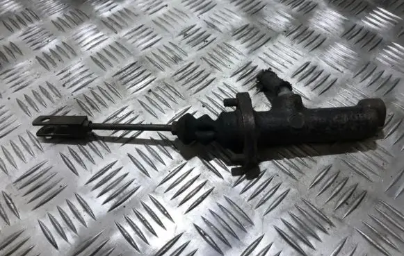 Audi 80 90 B3 Clutch master cylinder